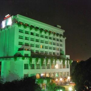 Hotel Kanha Shyam Allahabad Exterior photo