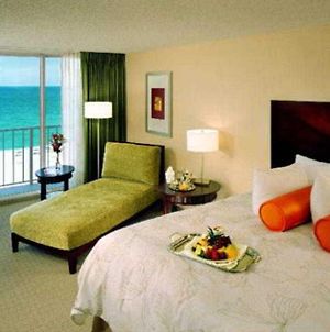 Crowne Plaza Hotel Ocean Front - Singer Island Exterior photo