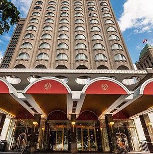 Montreal Marriott Chateau Champlain Hotel Exterior photo
