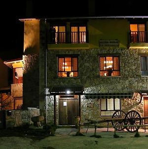 Hotel Rural La Dehesilla Barajas de Gredos Exterior photo