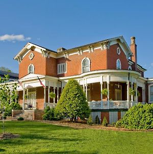 The Carriage House Inn Bed And Breakfast Lynchburg Exterior photo