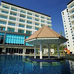 Centara Pattaya Hotel Exterior photo