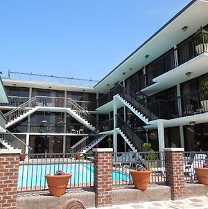 Alamar Resort Inn Virginia Beach Exterior photo