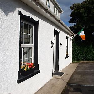 The River House Self Catering Apartment Dungloe Exterior photo