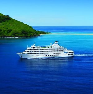 Captain Cook Cruises Fiji - Reef Endeavour Hotel Denarau Island Exterior photo
