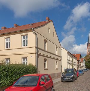 Altstadt Ferienwohnung Neuruppin Exterior photo