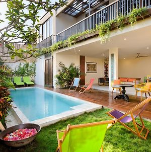 The Bed By The Sea Bed & Breakfast Canggu  Exterior photo