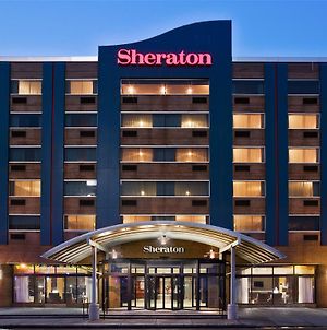 Sheraton Niagara Falls Hotel Exterior photo