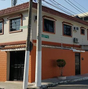 Suite Amoblada En Guayaquil - Ecuador Exterior photo