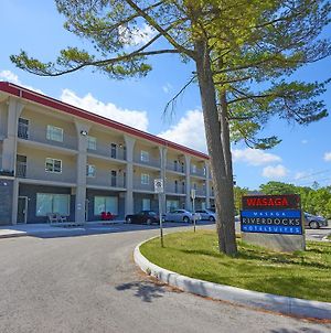 Wasaga Riverdocks Hotel Suites Wasaga Beach Exterior photo