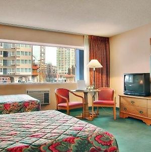 Eighth Avenue Inn Seattle Room photo