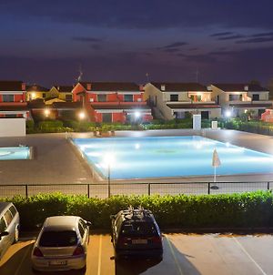 Villaggio Dei Fiori Apart- Hotel 3 Stars - Family Resort Caorle Exterior photo