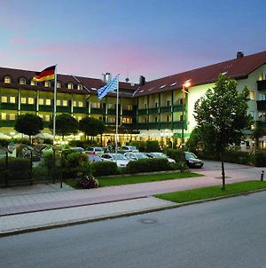 Bauer Hotel & Restaurant Feldkirchen (Upper Bavaria) Exterior photo