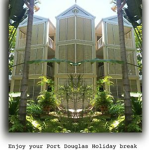 Port Douglas Apartments (Adults Only) Exterior photo