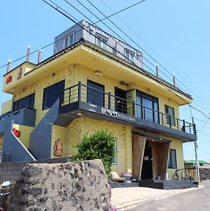 Tongkeun Guesthouse - Hostel Jeju Exterior photo