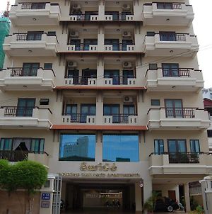 Diamond Hotel & Service Apartment Phnom Penh Exterior photo