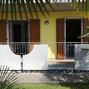 Casa Vacanze Arcobaleno Apartment Exterior photo