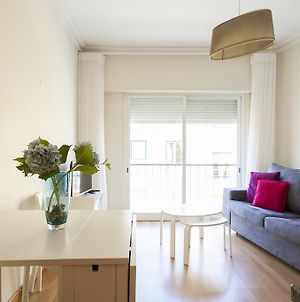 Altido Bright 2Br Apt With River Views &Balcony In Alfama, Moments From Santa Apolonia Train Station Apartment Lisbon Exterior photo