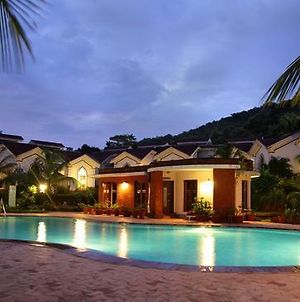 Melange Homestay 1Bhk Luxury Apartment With Pool Near Baga , Calangute , Anjuna & Vagator Arpora Exterior photo