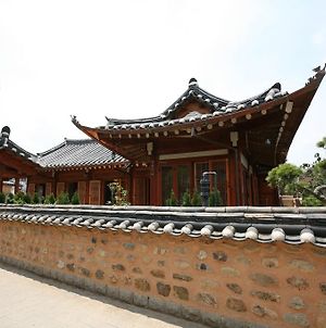 Gaeunchae II Jeonju Exterior photo