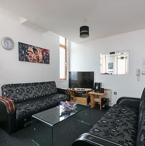 City Centre Apartment With Panoramic View Manchester Exterior photo