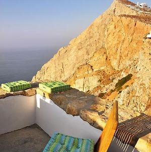 Folegandros-Cliffhouse Villa Exterior photo