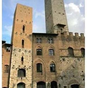 La Torre Useppi Apartment San Gimignano Exterior photo