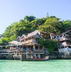 Spiderhouse Resort Boracay Island Exterior photo