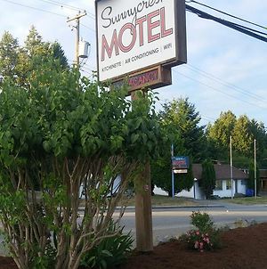 Sunnycrest Motel Gibsons Exterior photo