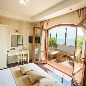 Helena Vip Villas And Suites Sunny Beach Exterior photo