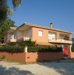 Socrates Family Apartments Lefkada Island Exterior photo