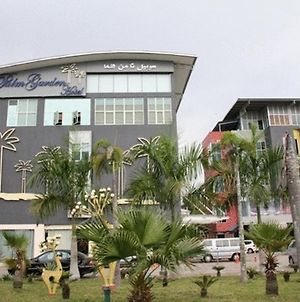 Palm Garden Hotel Brunei Bandar Seri Begawan Exterior photo