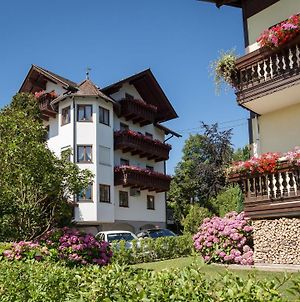Hotel Alpenblick Attersee-Seiringer Kg Exterior photo
