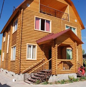 Guest House Ozernaya Cholpon-Ata Exterior photo