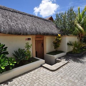 Oasis Villas Mauritius Exterior photo