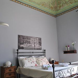 Antica Dimora Bed & Breakfast Palermo Exterior photo