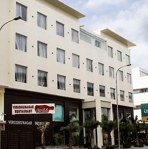 Hotel Southern Comfort Chennai Exterior photo