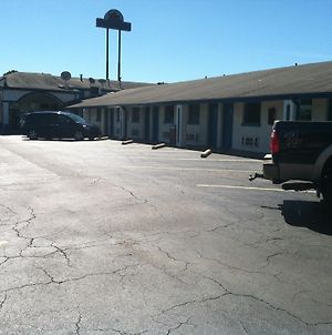 Motel 6 Calera Exterior photo
