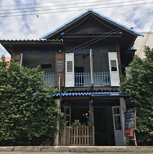 Kwan Phayao Lake House Hotel Exterior photo
