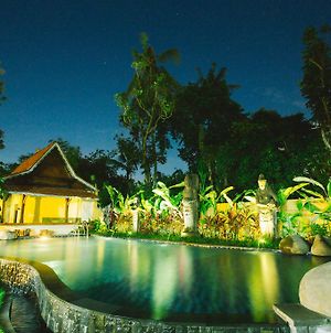 Baligong Villa Sukawati  Exterior photo