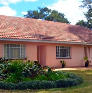 Tinotenda Cottage Harare Exterior photo