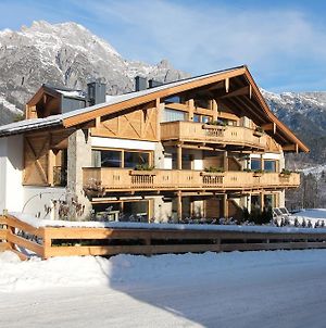 Alpin Lodge Leogang Exterior photo