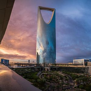 Four Seasons Hotel Riyadh Exterior photo