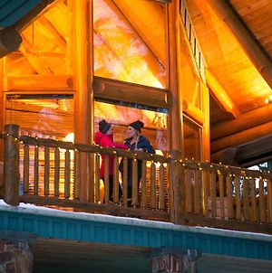 Snow Creek Cabins By Fernie Lodging Co Villa Exterior photo