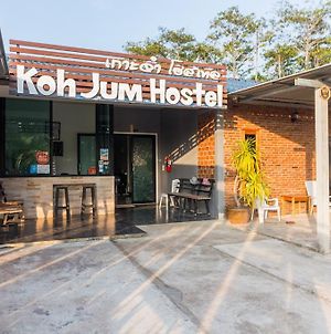 Koh Jum Bungalow & Hostel Exterior photo