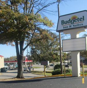 Budgetel Inn & Suites Rockingham Exterior photo