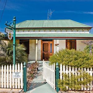 Emaroo Cottages Broken Hill Exterior photo
