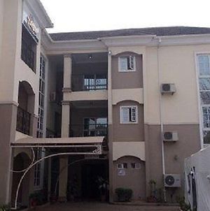 Junbic Apartment And Suites Abuja Exterior photo