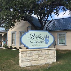 Bridgets Bed And Breakfast Marble Falls Exterior photo