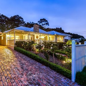 Lovely 5Br House Walk To Train And Shops Villa Mount Waverley Exterior photo